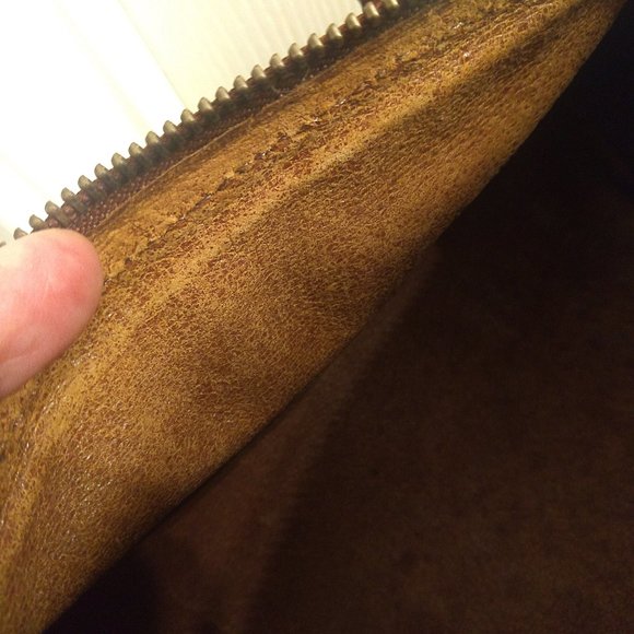 Louis Vuitton Monogram Papillon 19 - Picture 12 of 13